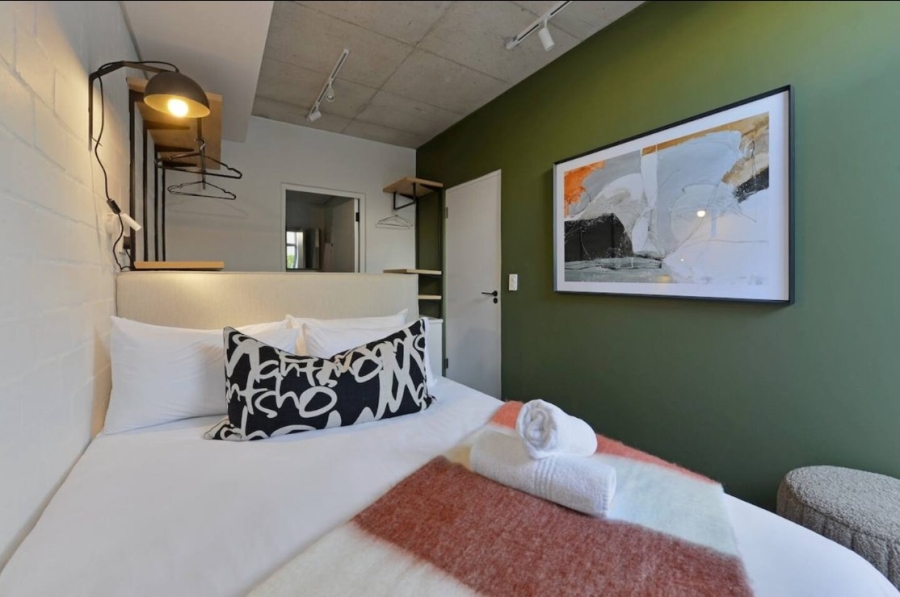2 Bedroom Property for Sale in Sea Point Western Cape